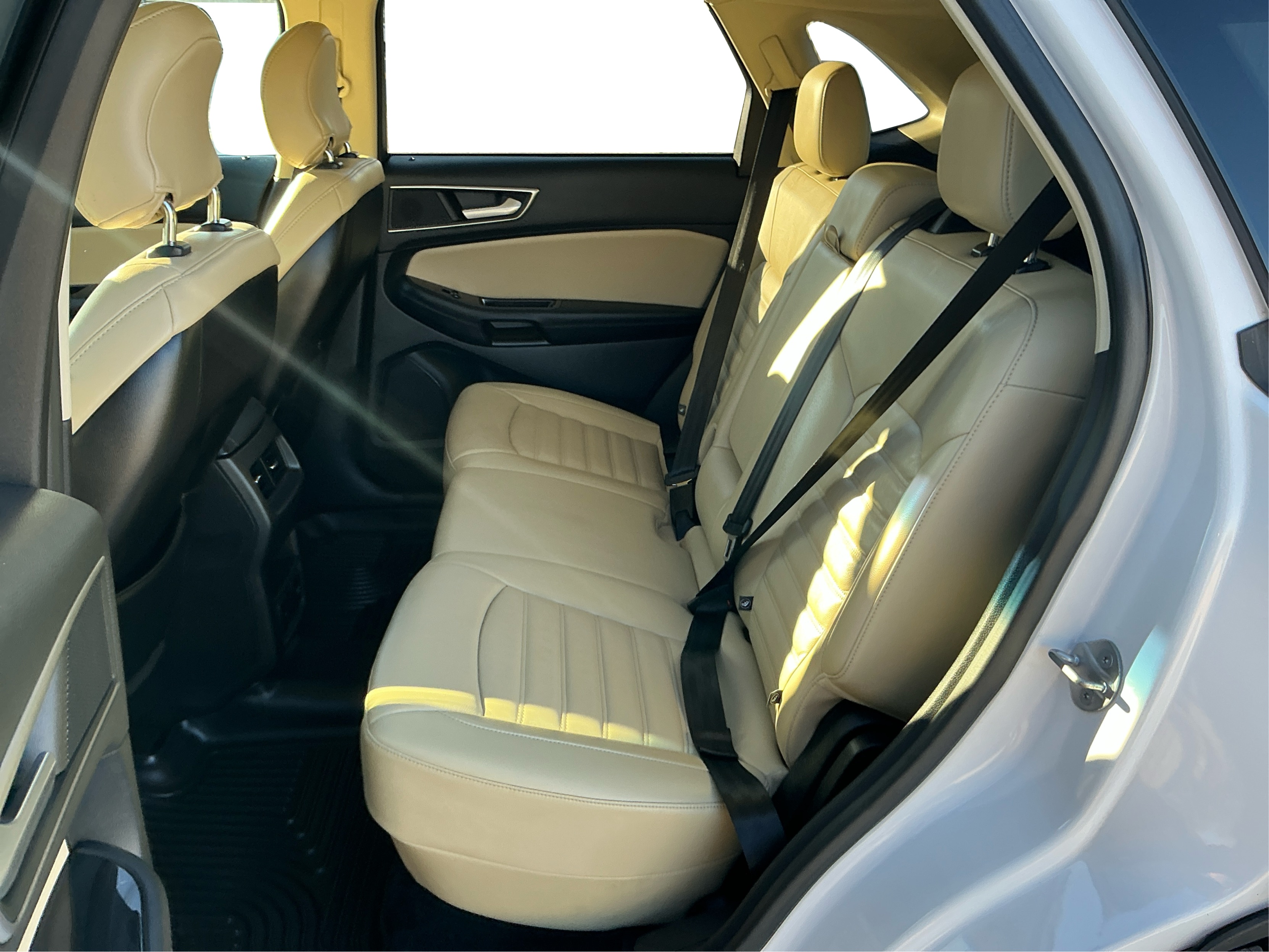 Neighborhood Autos, LLC - Used vehicle - SUV FORD EDGE 2016