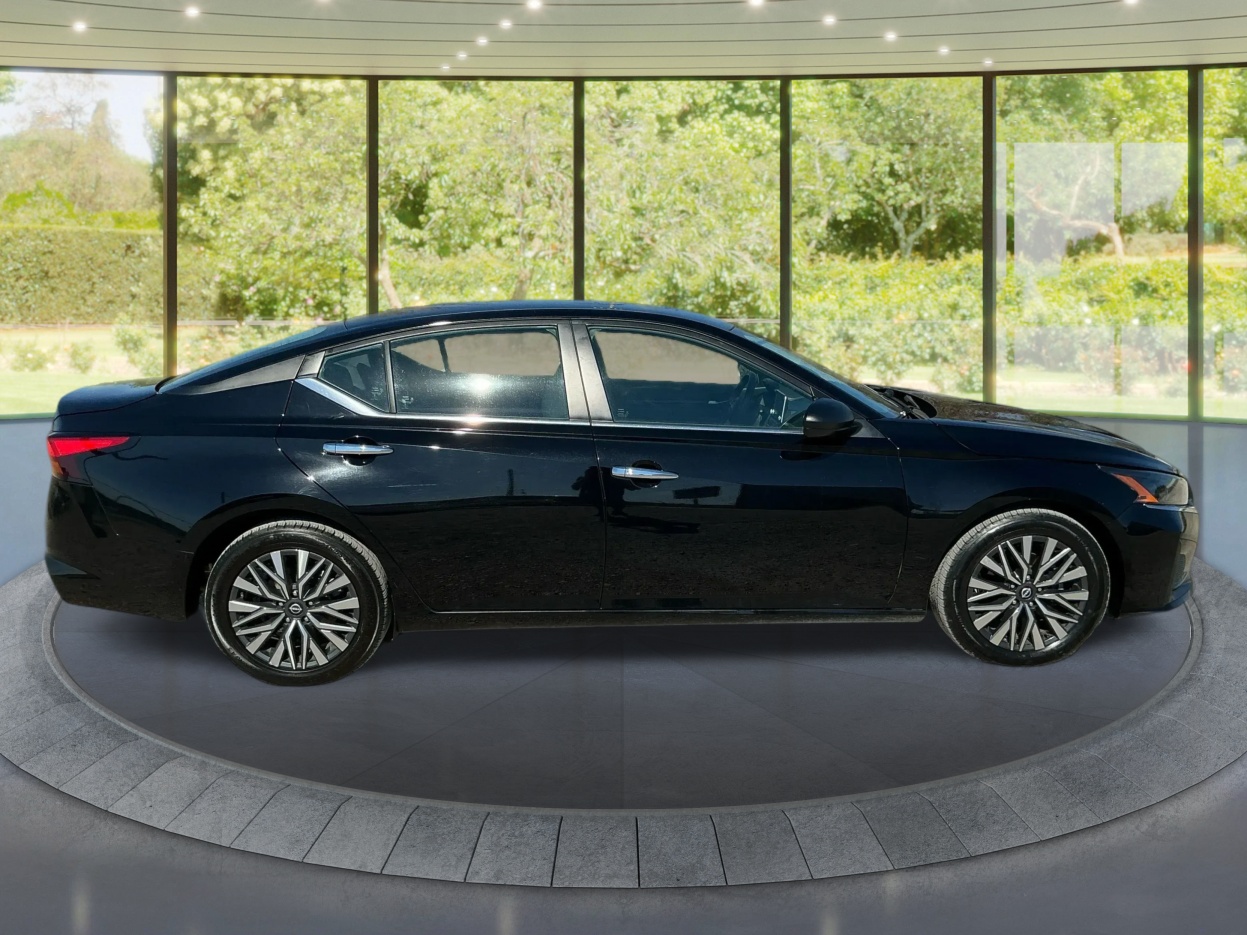 Neighborhood Autos, LLC - Used vehicle - SEDAN NISSAN ALTIMA 2024