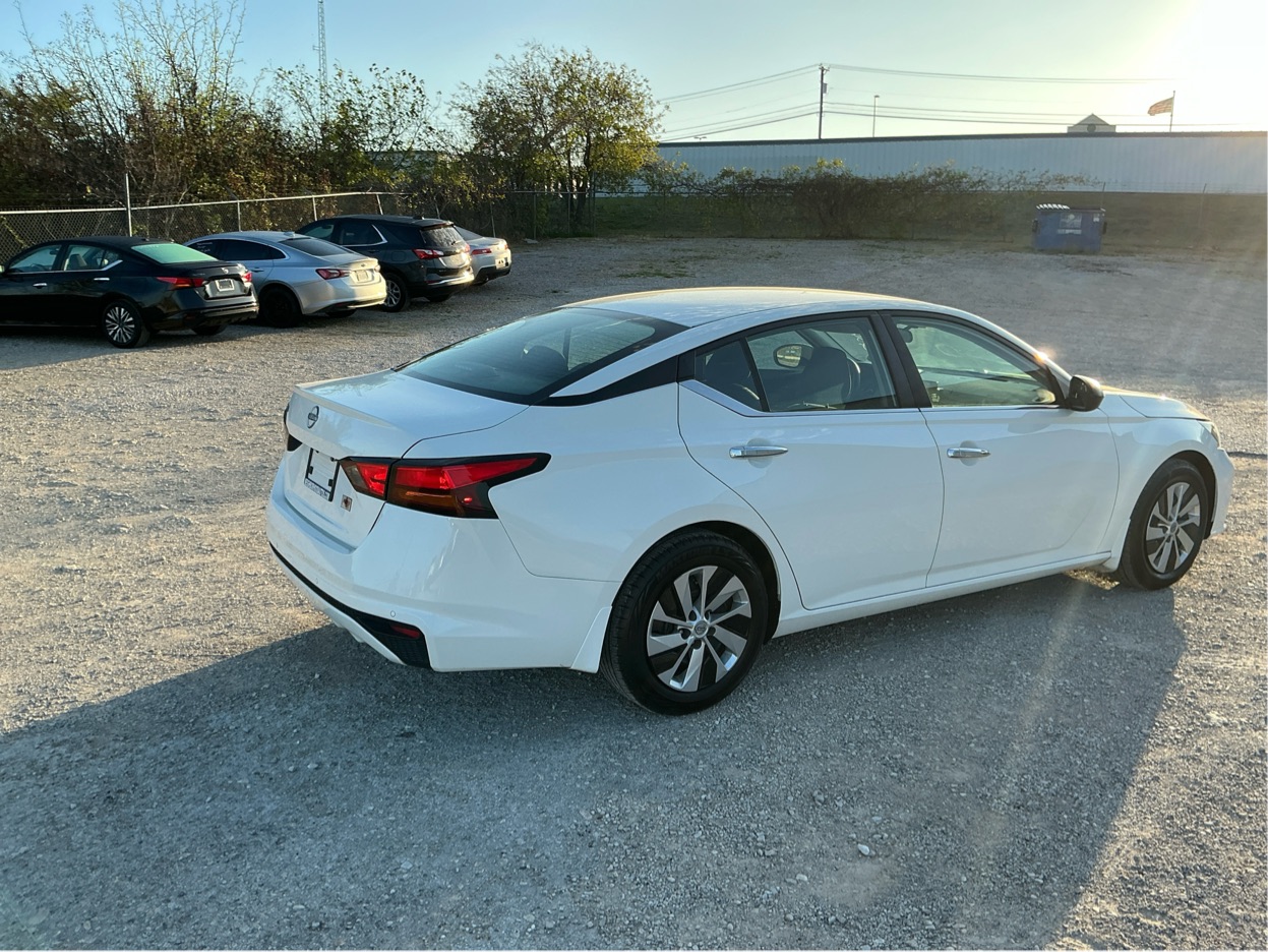 Neighborhood Autos, LLC - Used vehicle - SEDAN NISSAN ALTIMA 2024