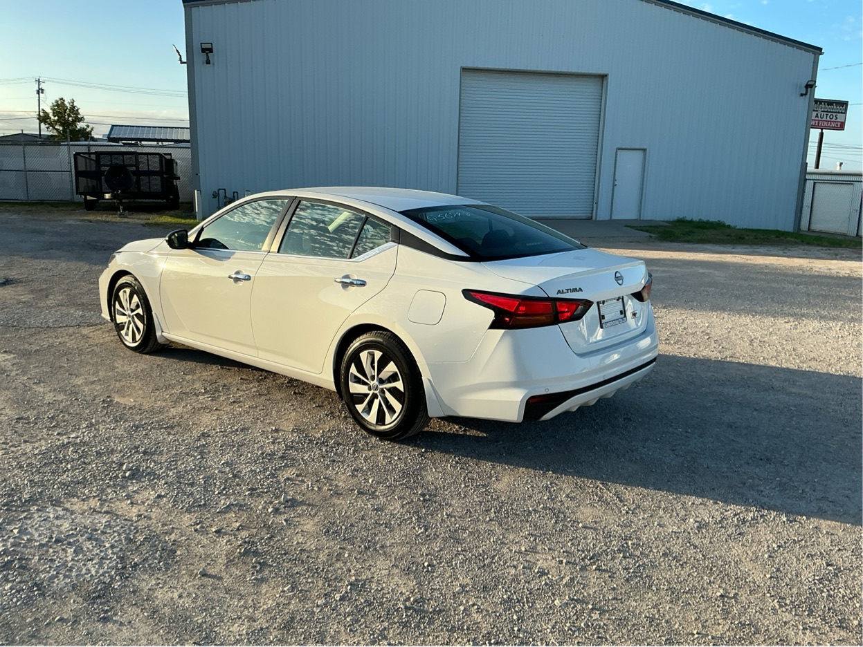 Neighborhood Autos, LLC - Used vehicle - SEDAN NISSAN ALTIMA 2024