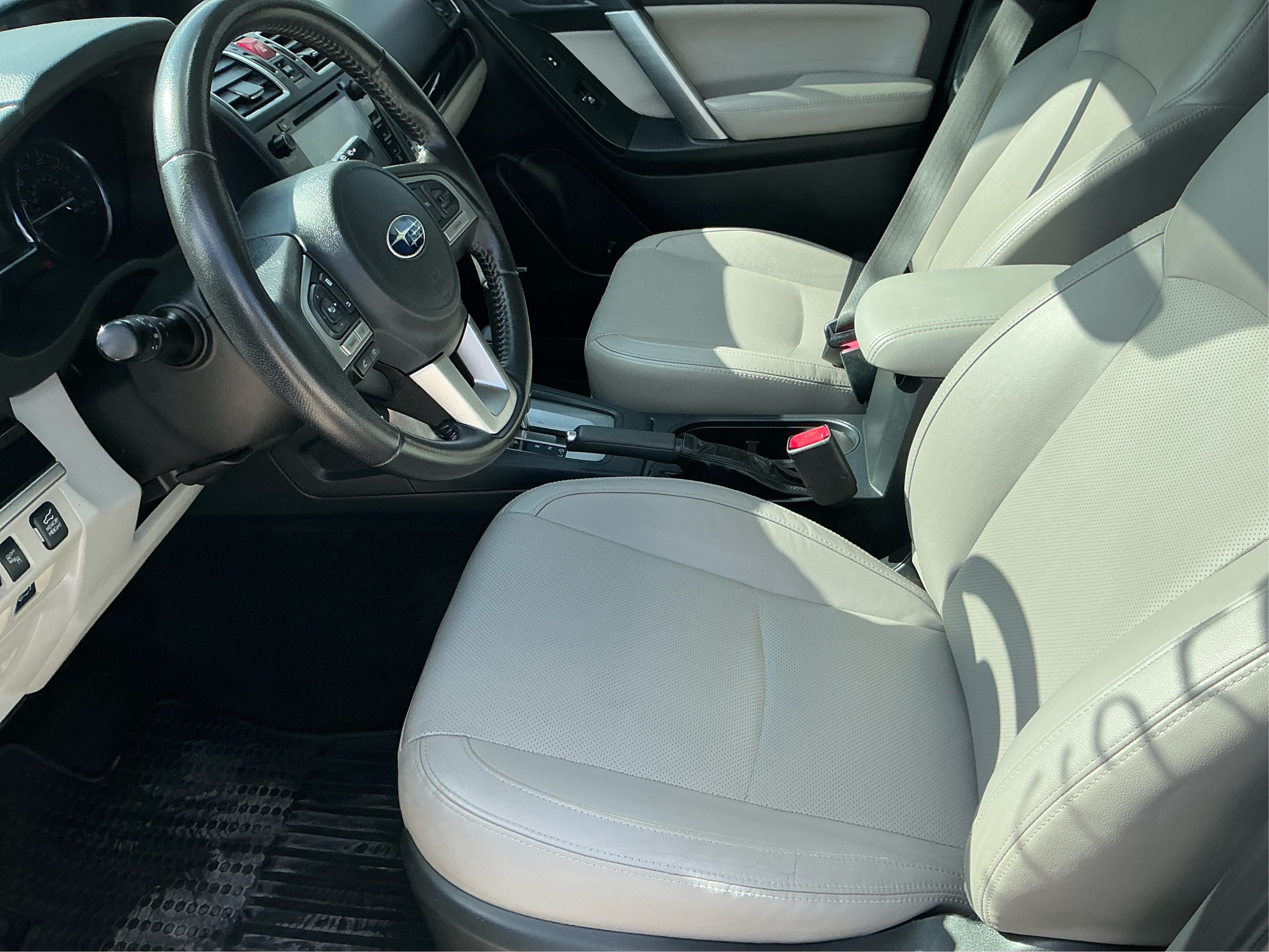 Neighborhood Autos, LLC - Used vehicle - SUV SUBARU FORESTER 2018