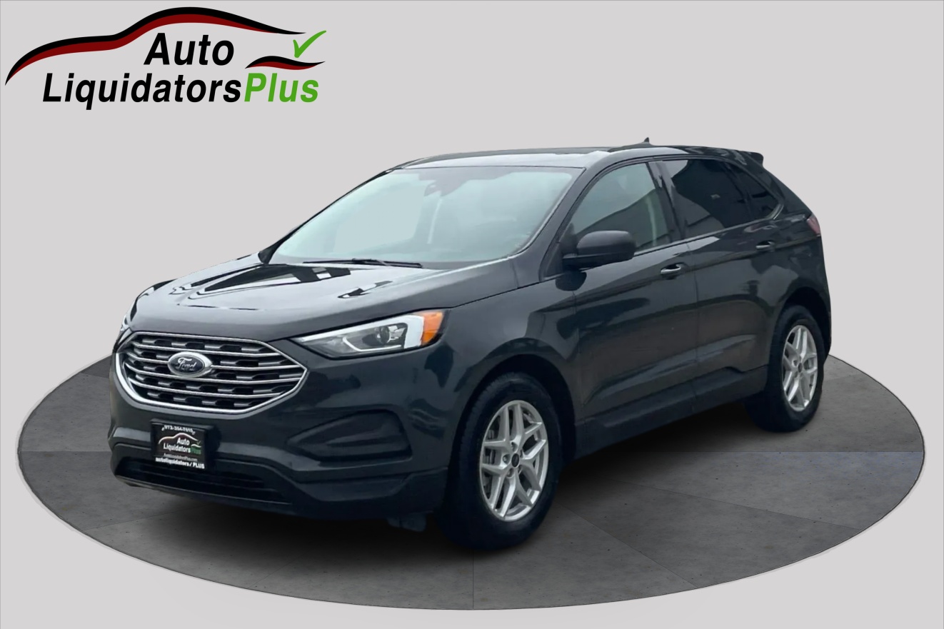 2021 Ford Edge SE's photo