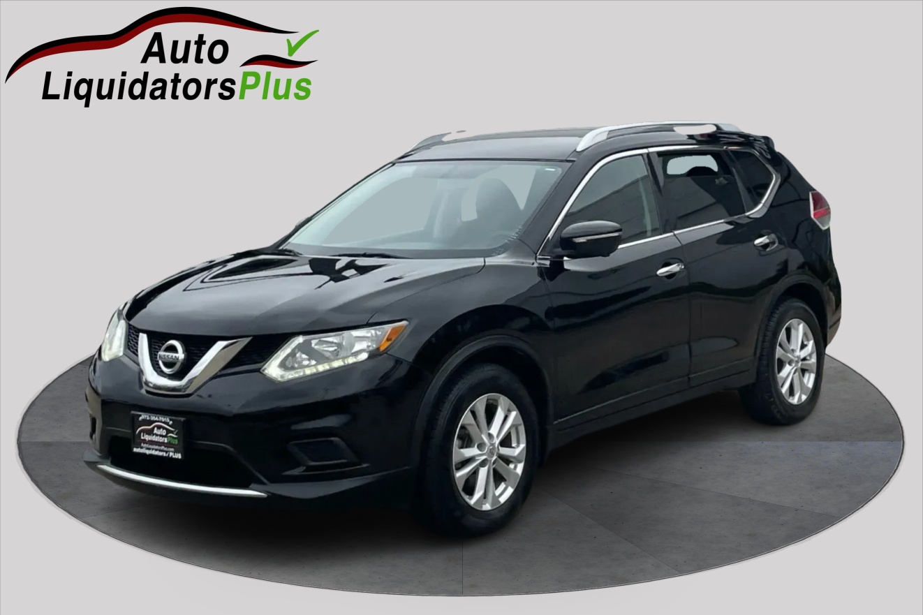 2015 Nissan Rogue SV's photo