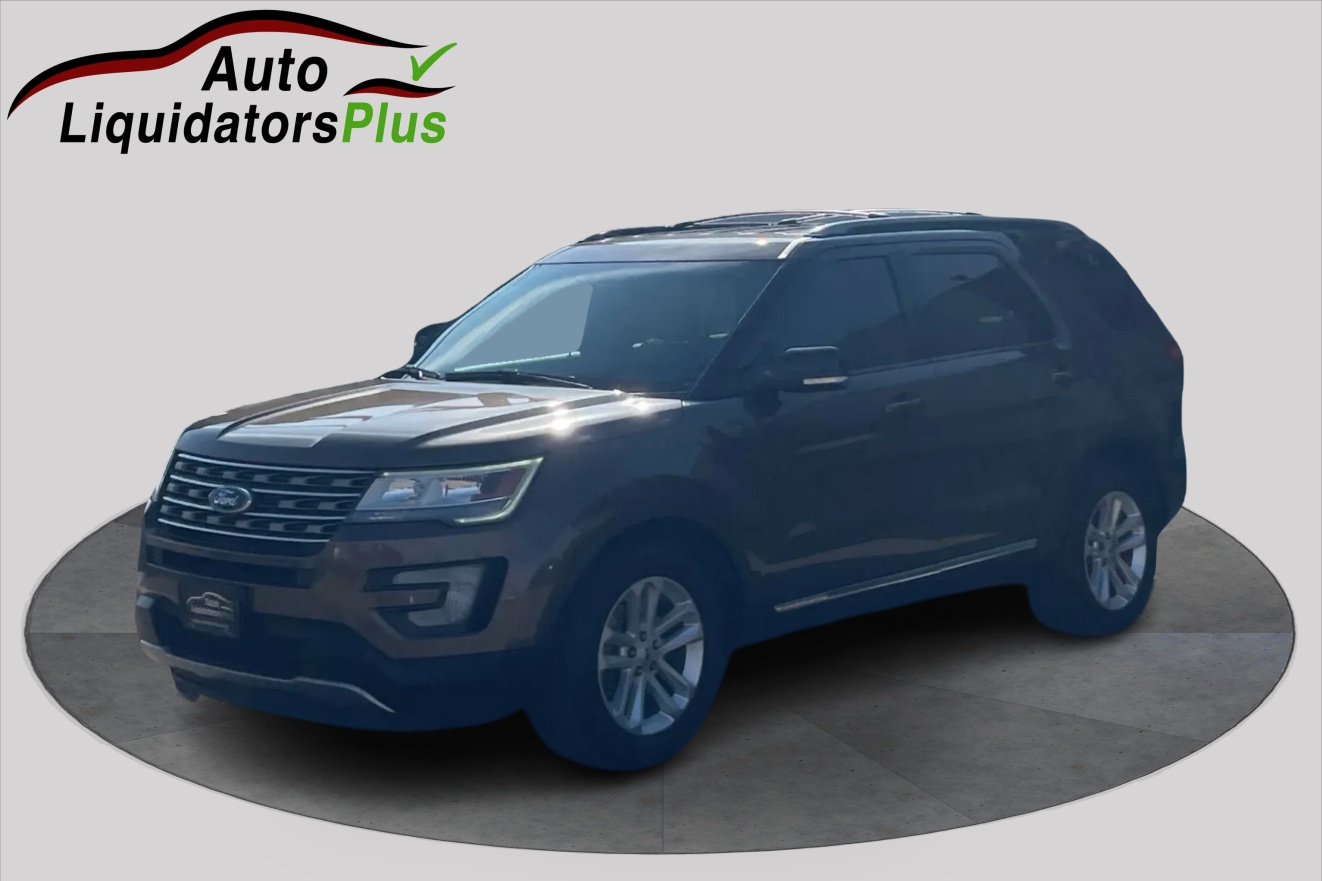 2016 Ford Explorer XLT's photo