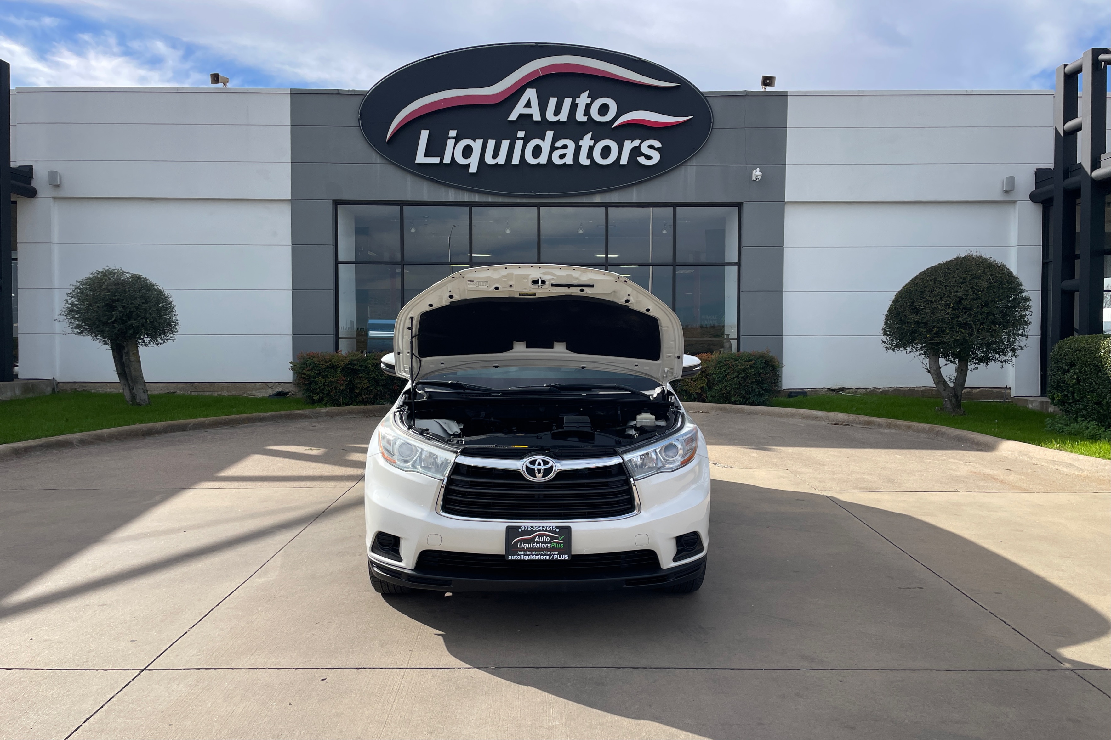 2015 Toyota Highlander LE - Photo 11