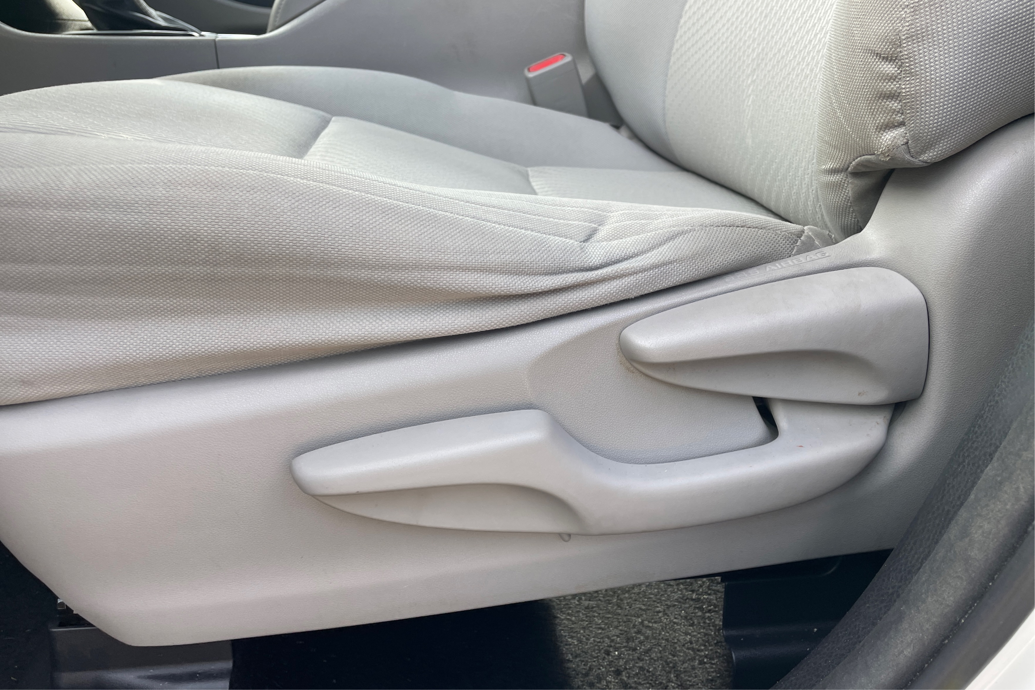 2015 Toyota Highlander LE - Photo 20