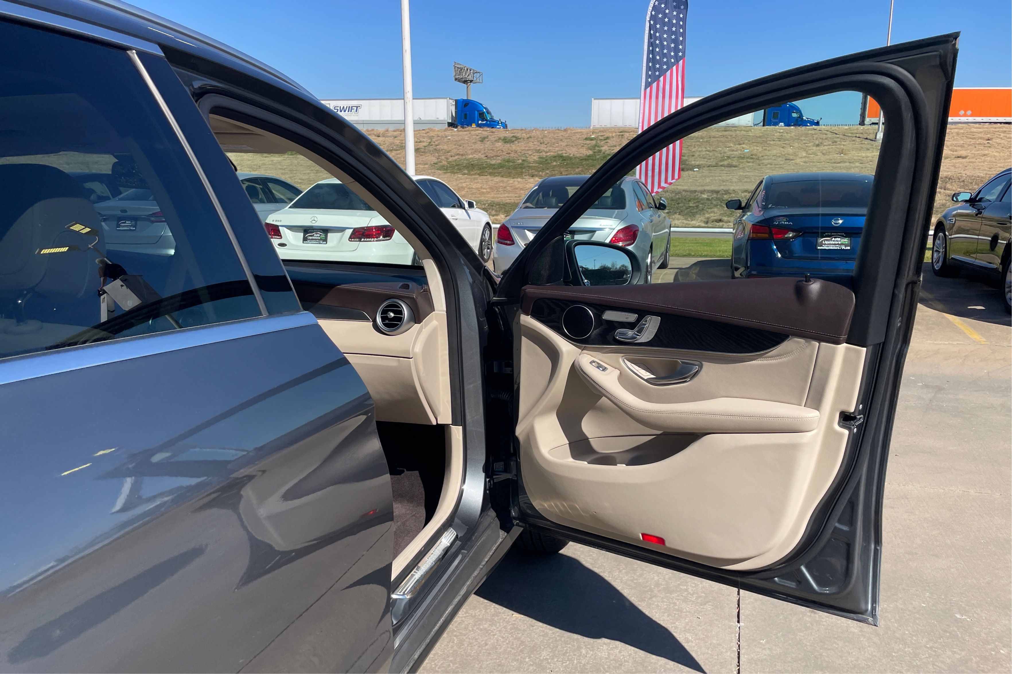 2018 Mercedes-Benz GLC GLC300 - Photo 25