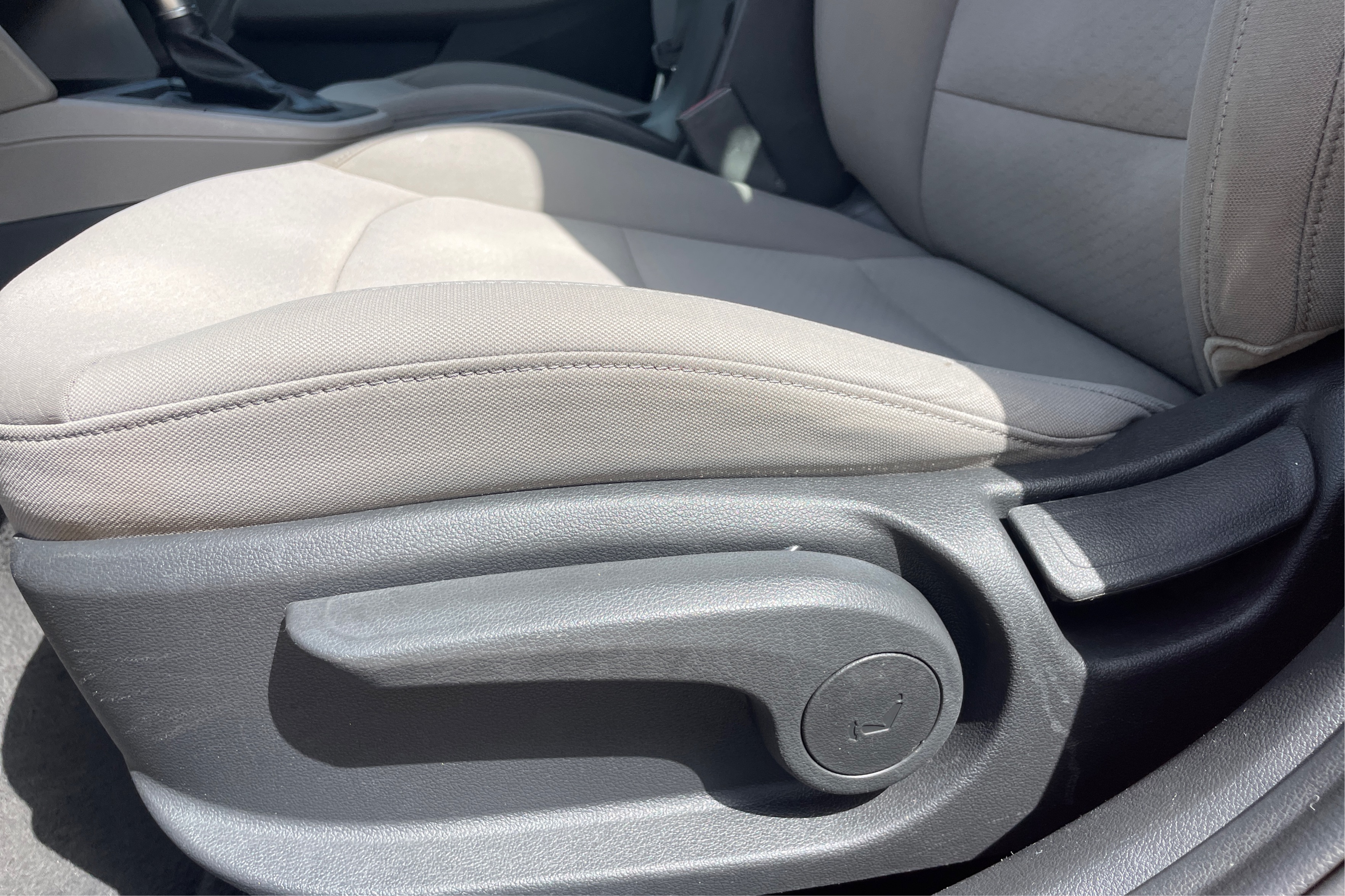 2020 Hyundai Elantra SEL - Photo 20
