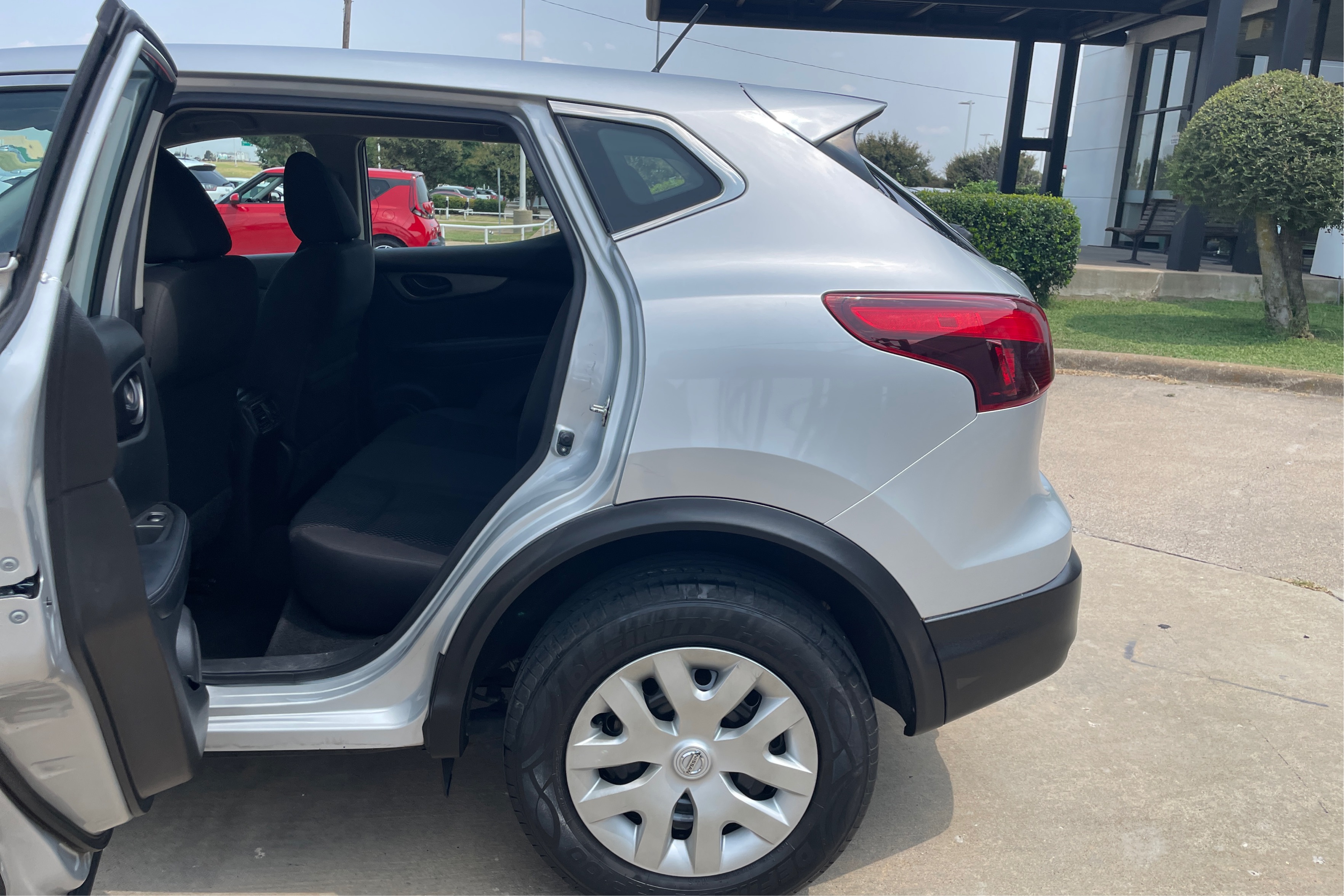 2018 Nissan Rogue Sport S - Photo 10