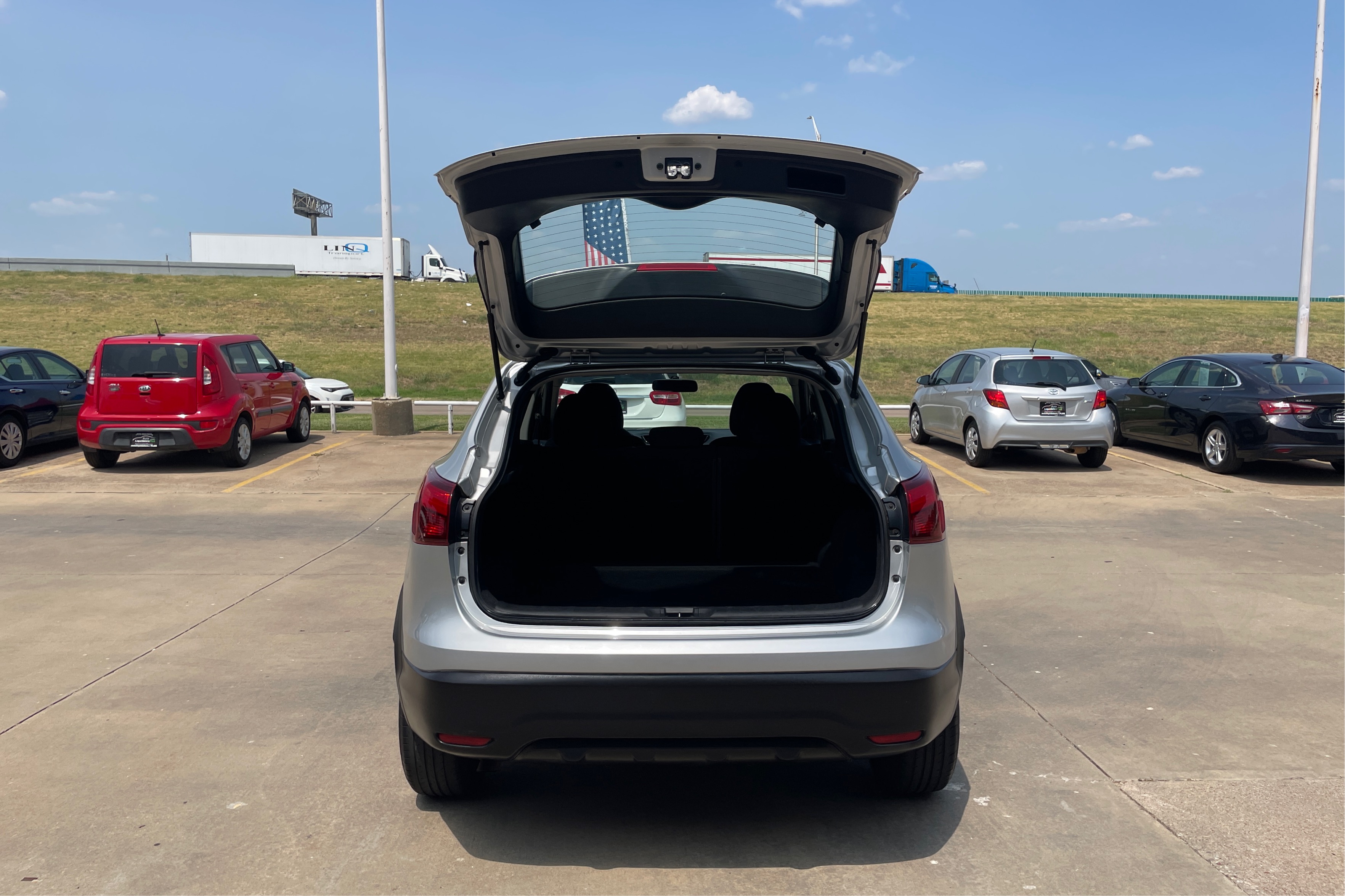 2018 Nissan Rogue Sport S - Photo 12
