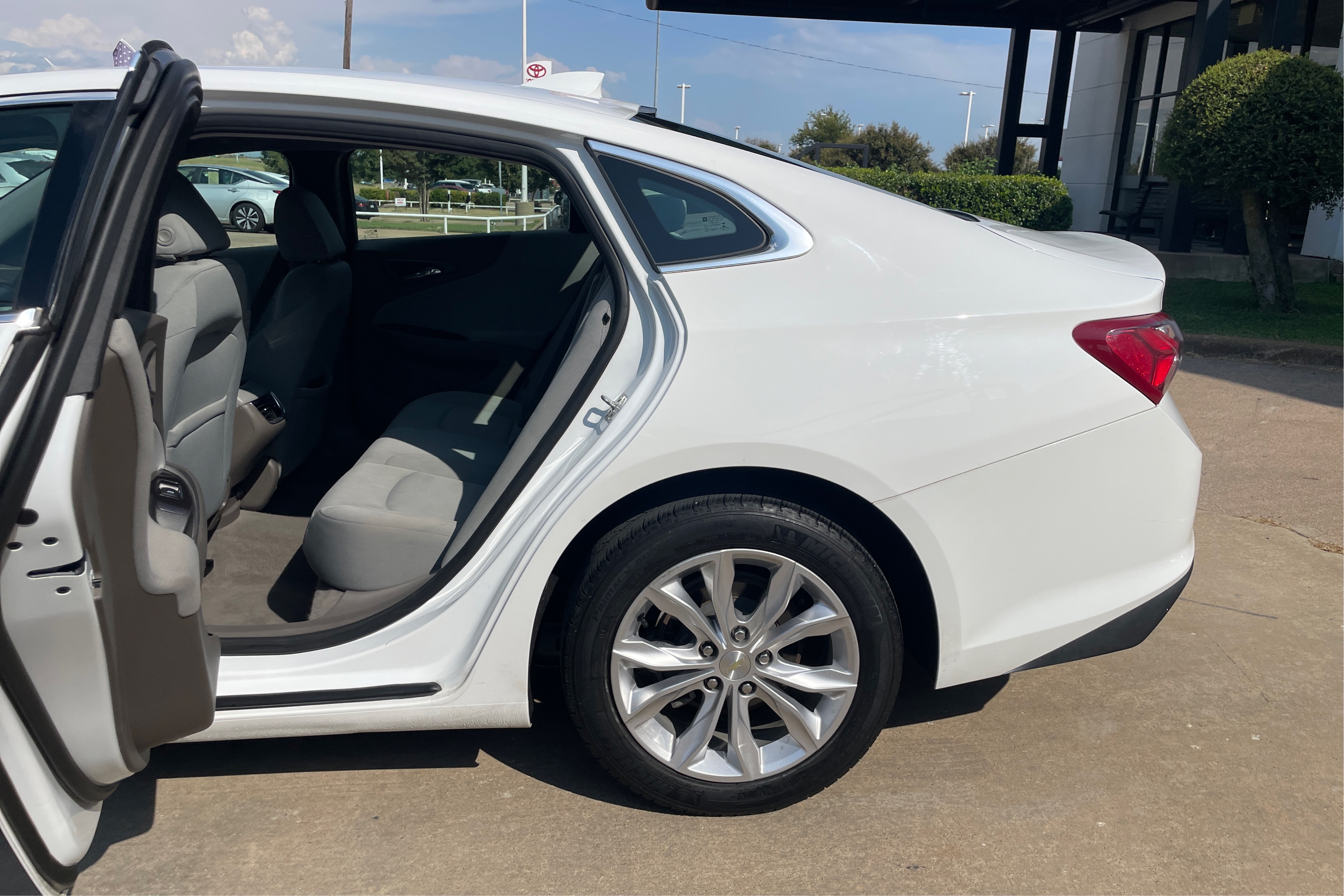 2020 Chevrolet Malibu 1LT - Photo 10