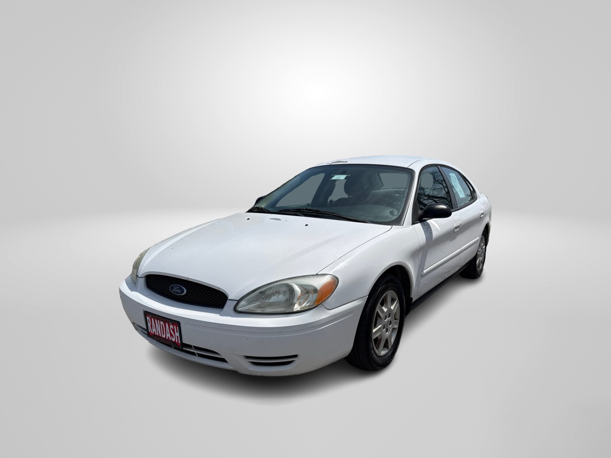 2005 Ford Taurus SE