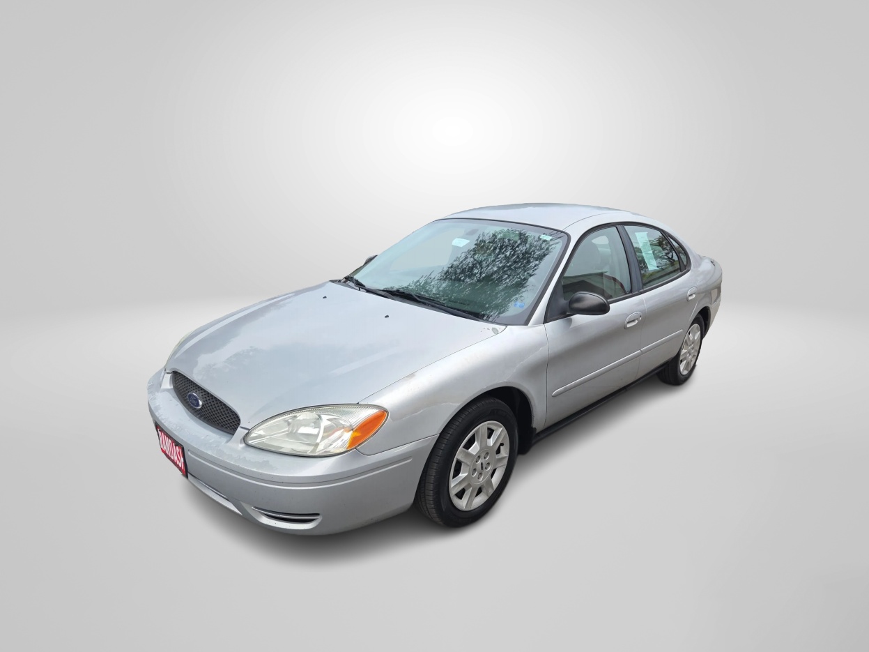 2004 Ford Taurus SE
