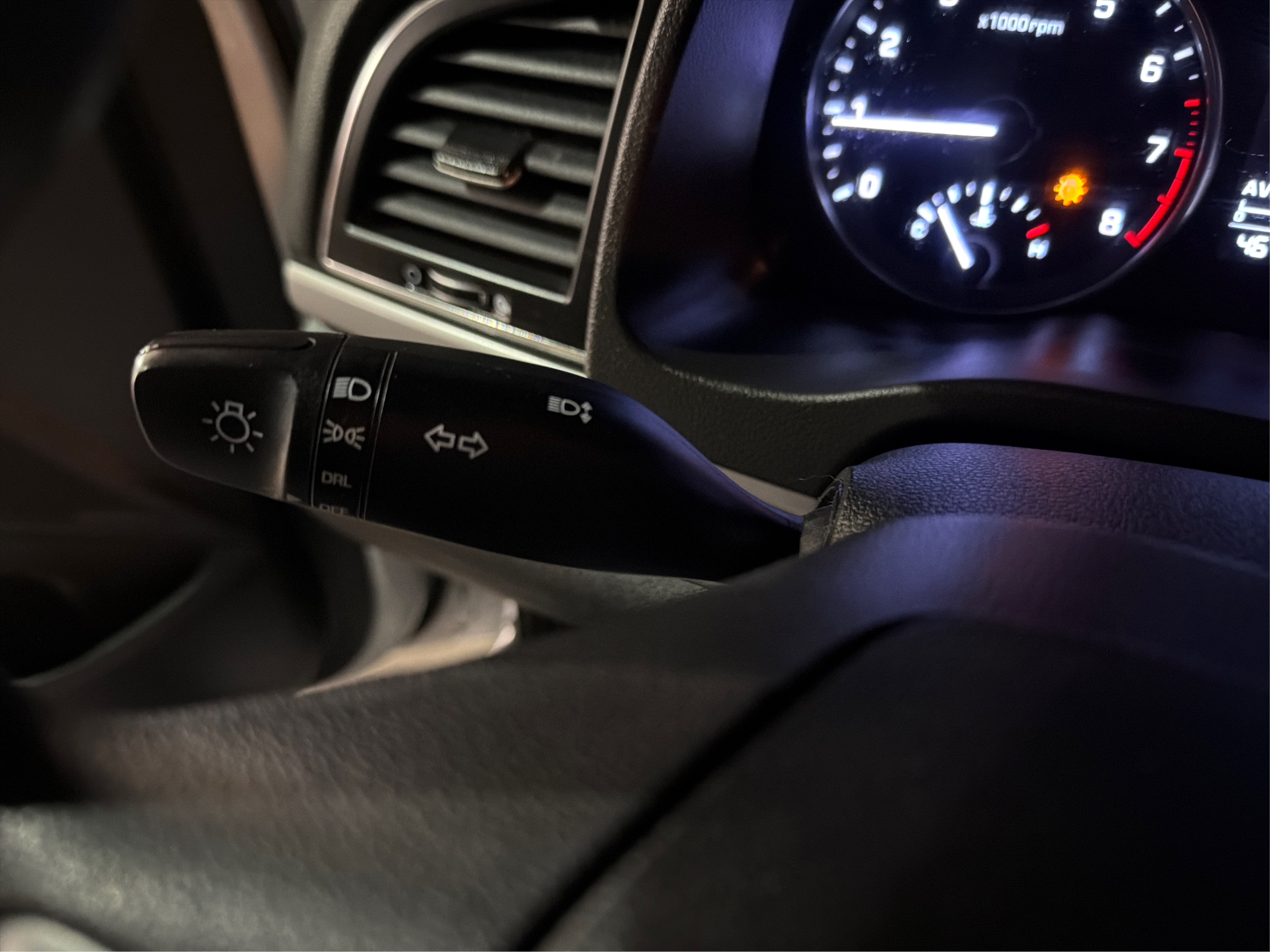 2018 Hyundai Elantra SE - Photo 18