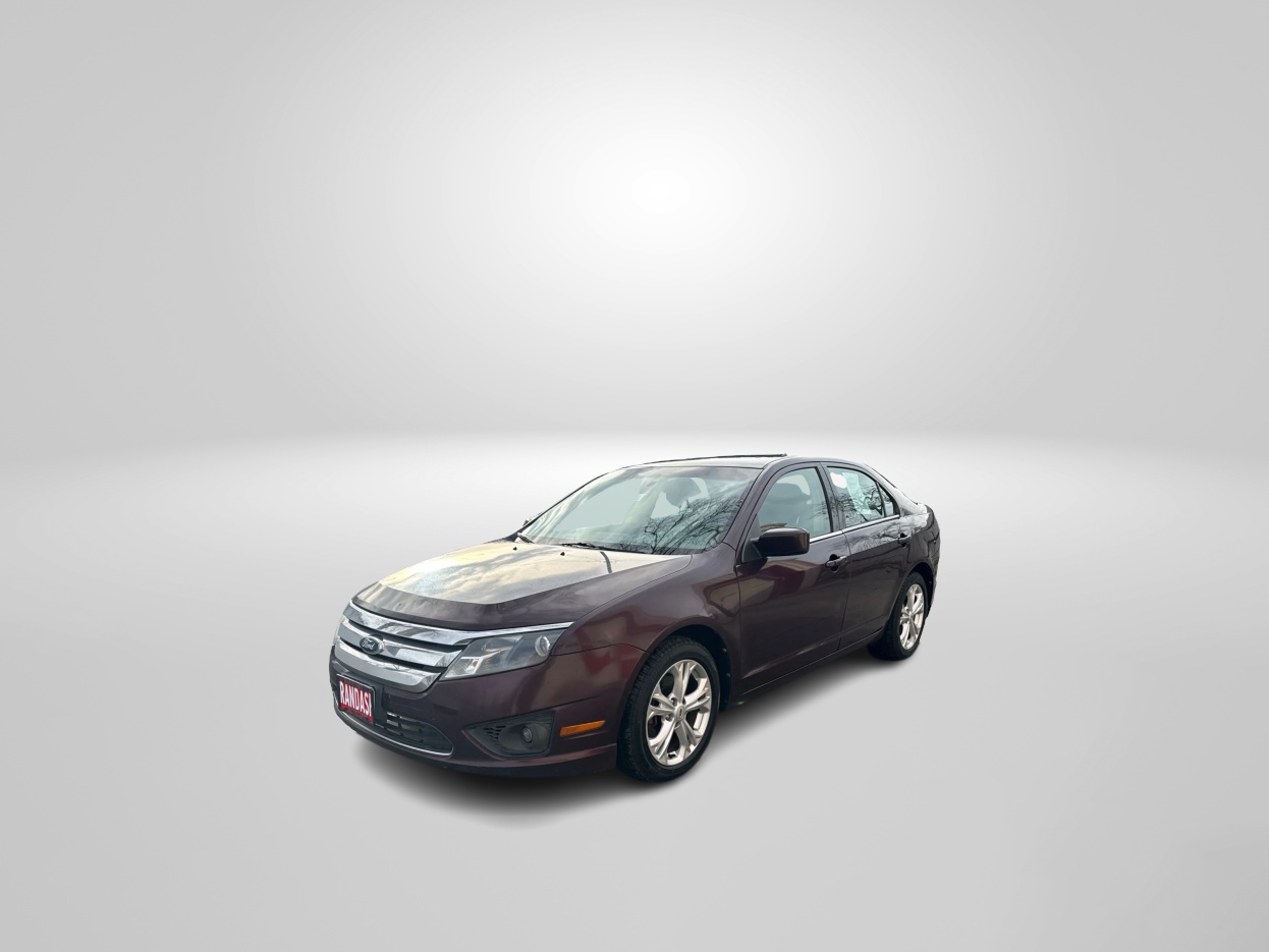 2012 Ford Fusion SE's photo