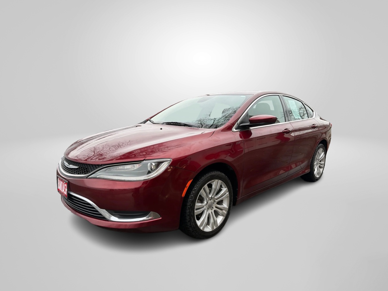 2015 Chrysler 200 Limited's photo
