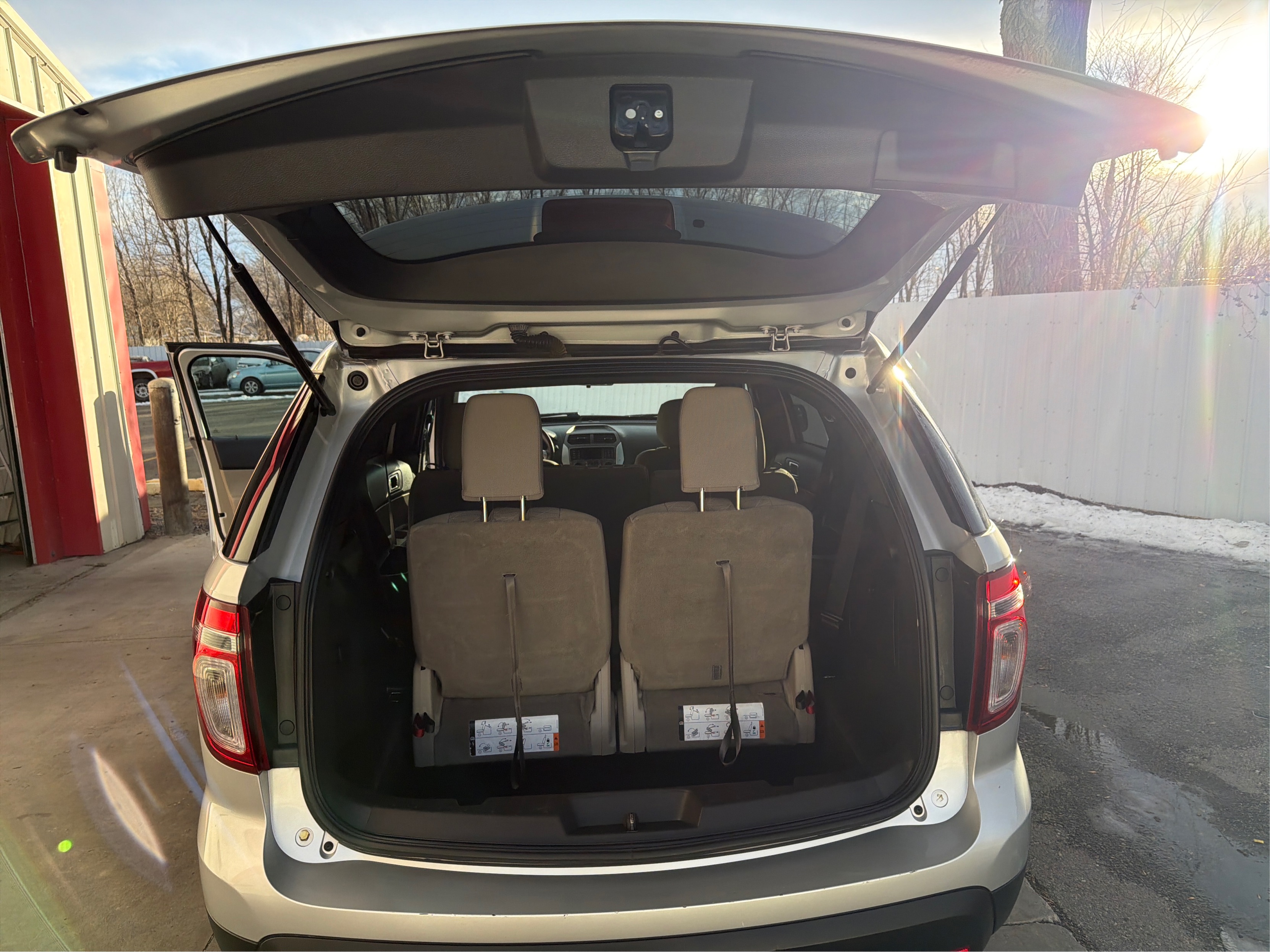 2015 Ford Explorer Base - Photo 10