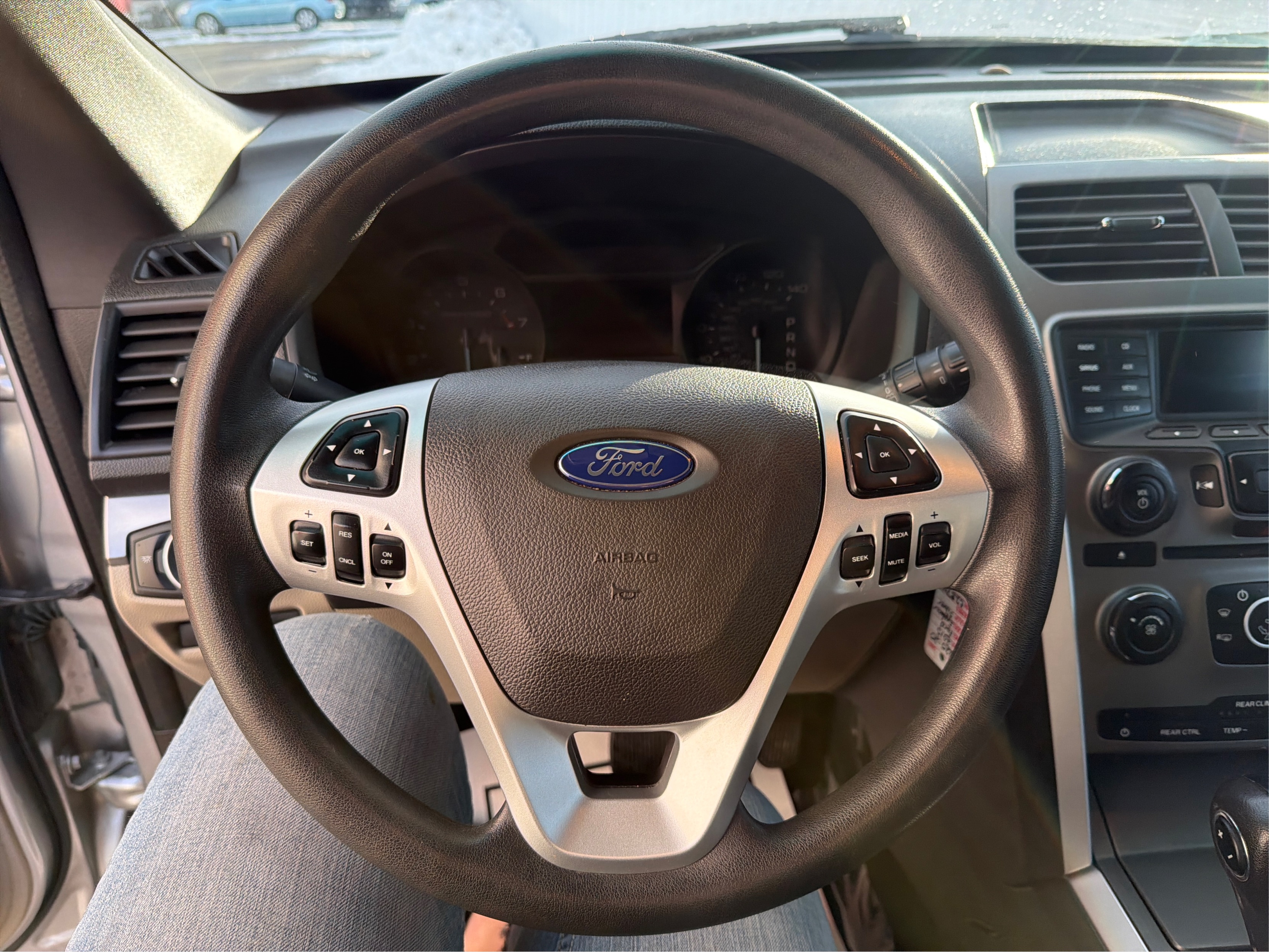 2015 Ford Explorer Base - Photo 14