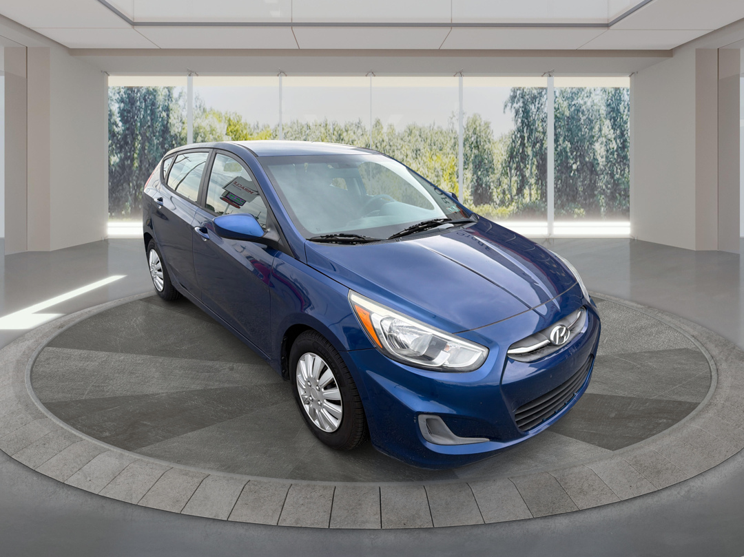 2016 Hyundai Accent SE 5-Door 6-Speed Automatic's photo