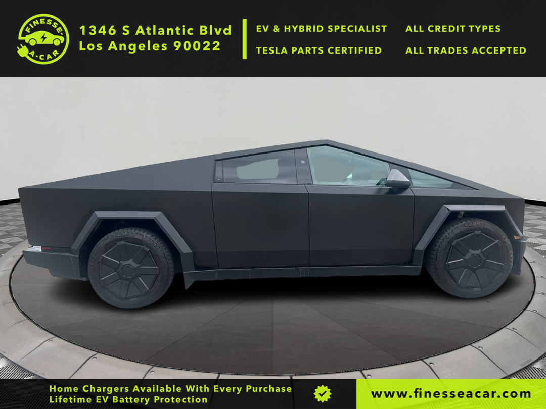 2024 Tesla Cybertruck All-Wheel Drive photo 4