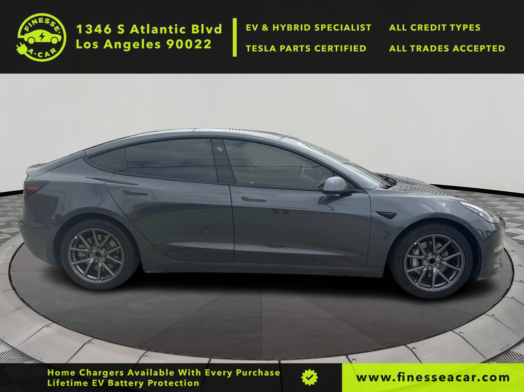 2023 Tesla Model 3 photo 4