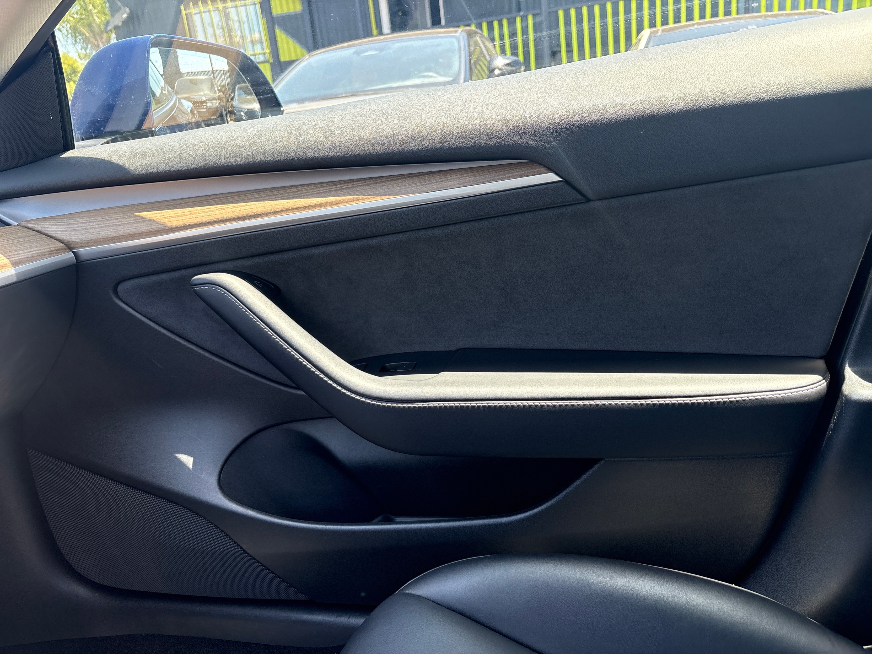 2023 Tesla Model 3 photo 7