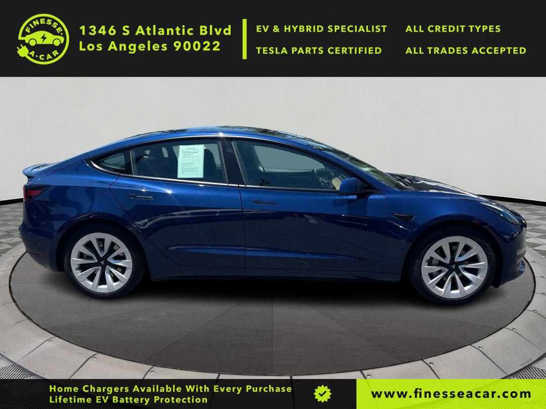 2023 Tesla Model 3 photo 4