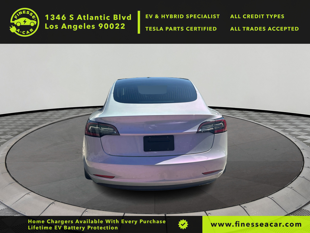 2023 Tesla Model 3 photo 11