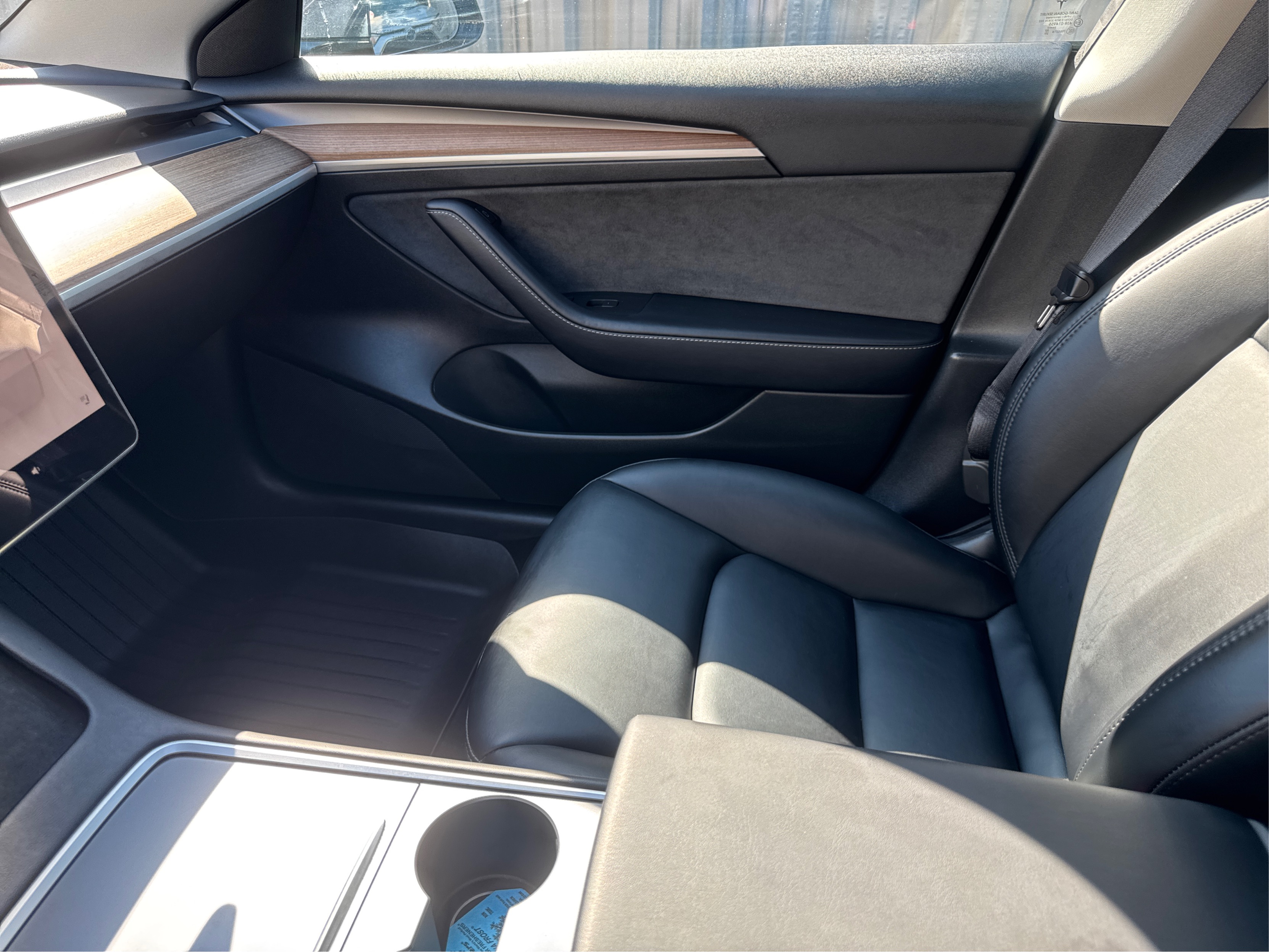 2023 Tesla Model 3 photo 8