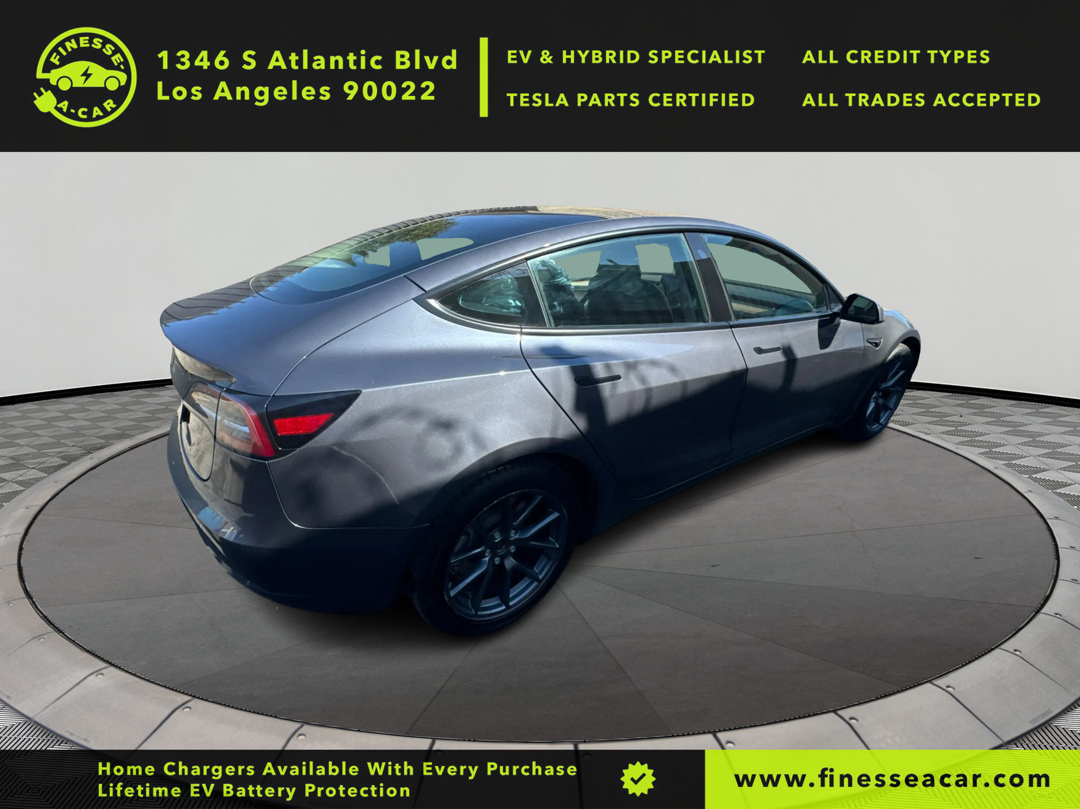 2023 Tesla Model 3 photo 5
