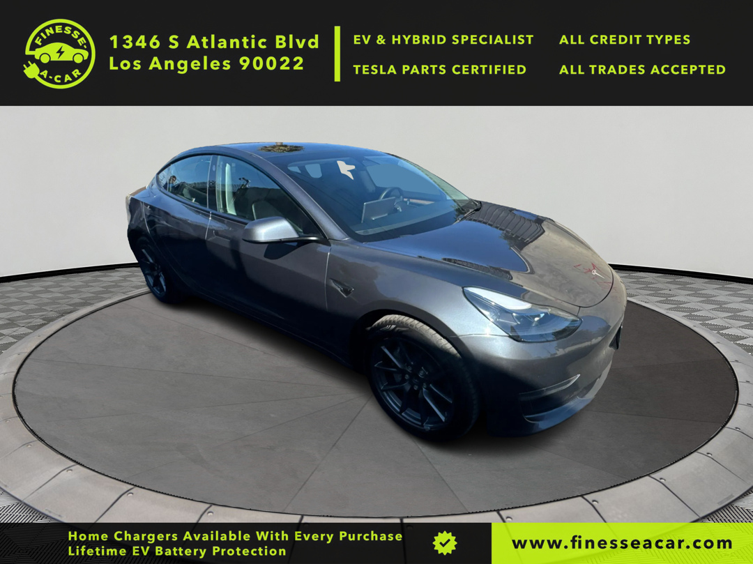 2023 Tesla Model 3 photo 3