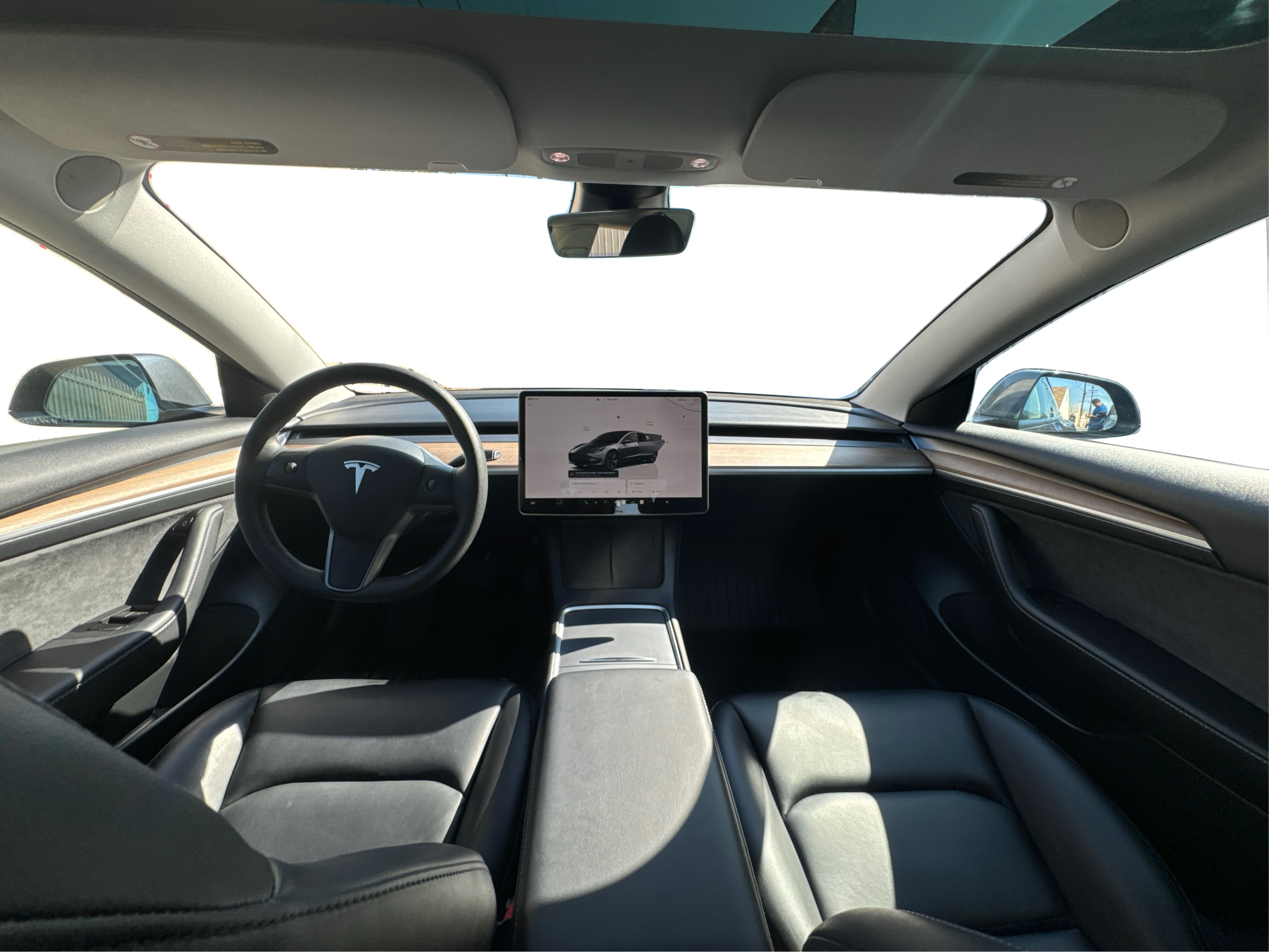 2023 Tesla Model 3 photo 11