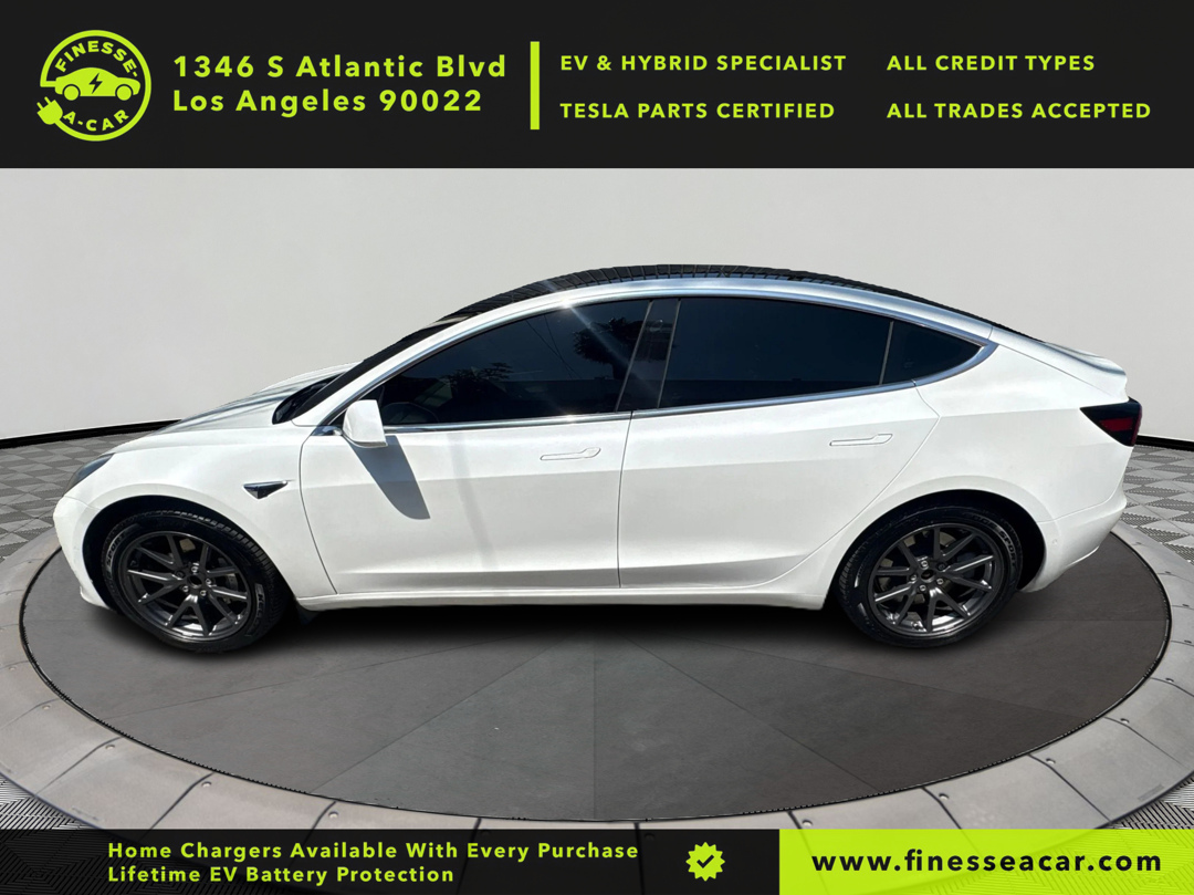 2023 Tesla Model 3 photo 24