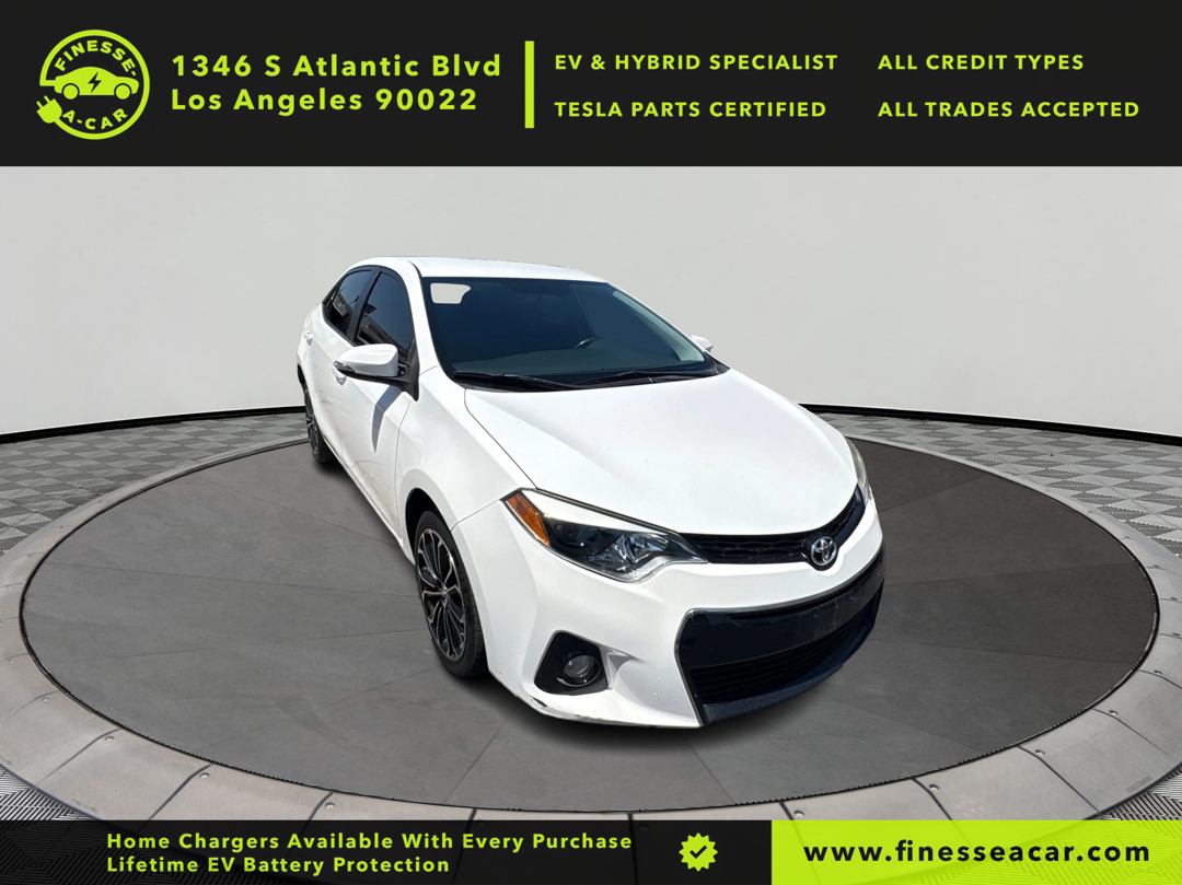 2015 Toyota Corolla Plus LE S Premium photo 3