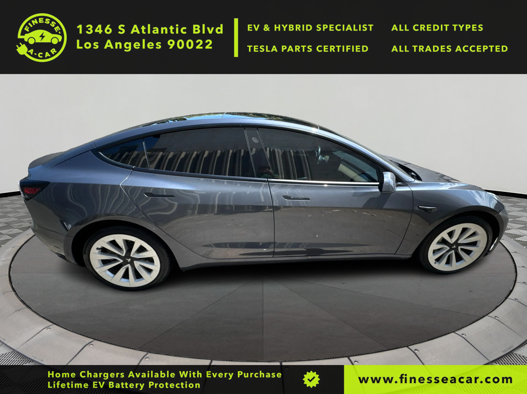 2022 Tesla Model 3 photo 3