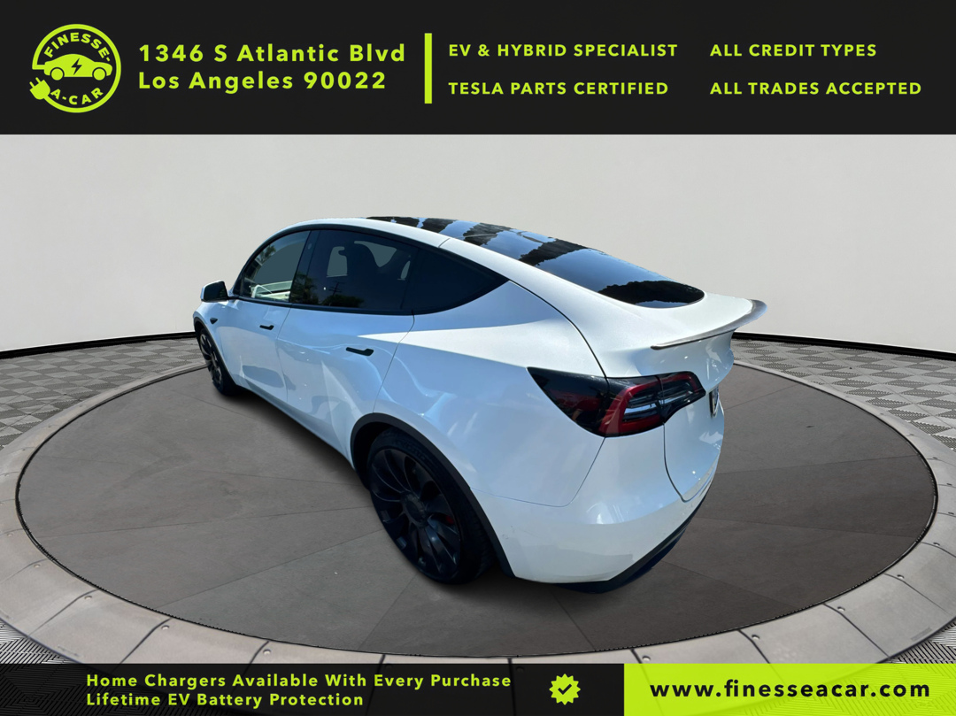 2022 Tesla Model Y Performance photo 3