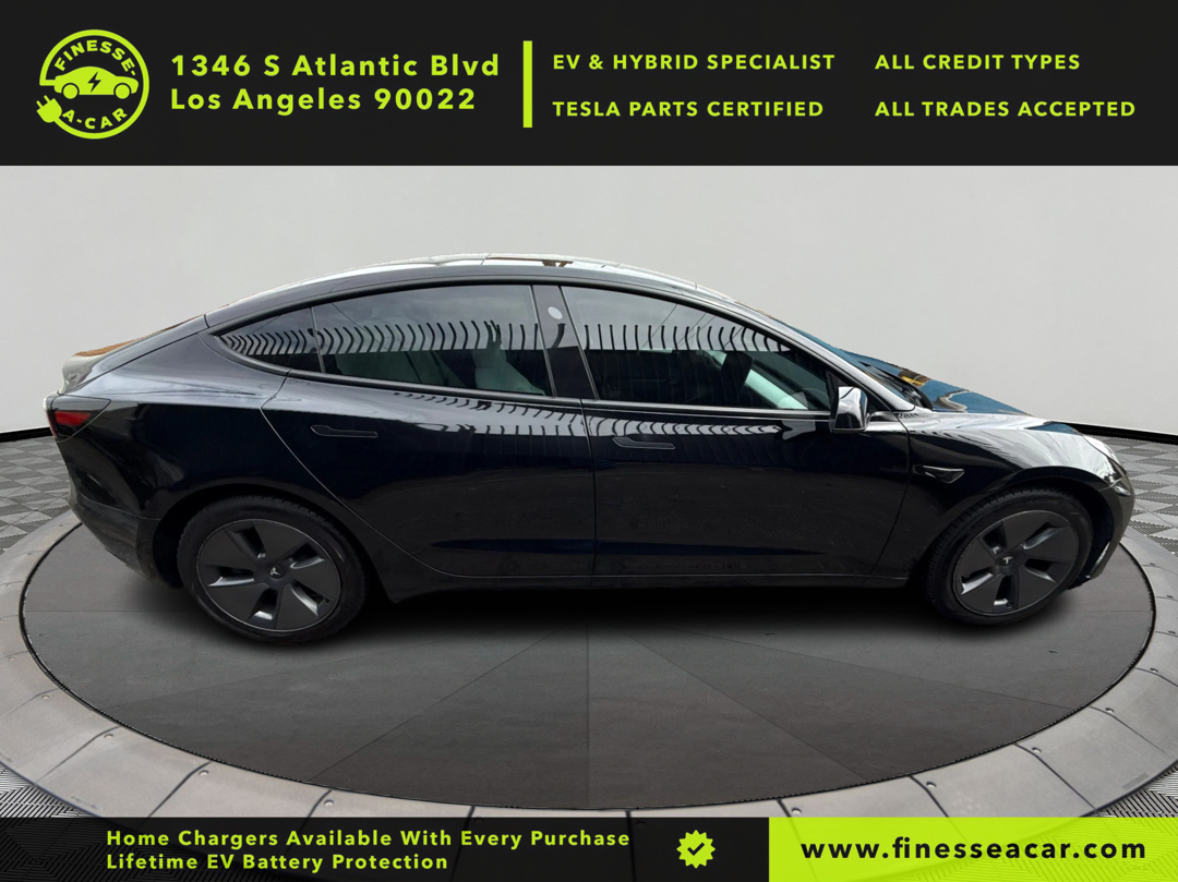 2022 Tesla Model 3 photo 3
