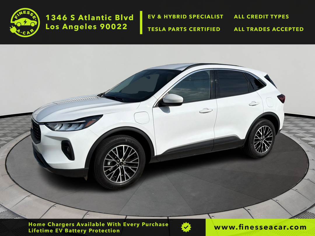2023 Ford Escape PHEV's photo