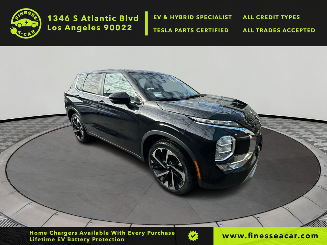 2022 Mitsubishi Outlander 2.5 SE Launch Edition Black Edition photo 4