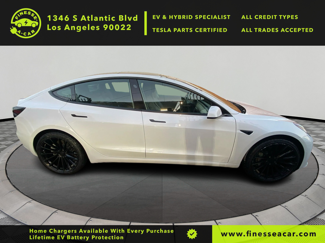 2022 Tesla Model 3 Long Range All-Wheel Drive photo 4