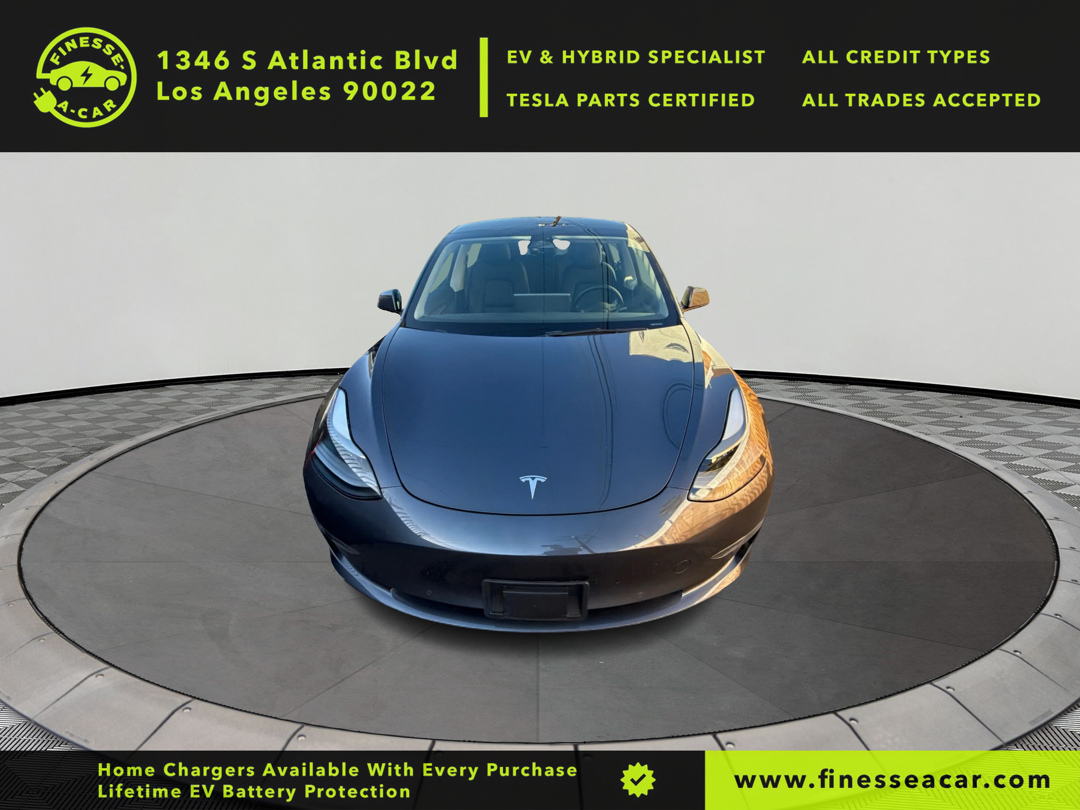2022 Tesla Model 3 Long Range All-Wheel Drive photo 3