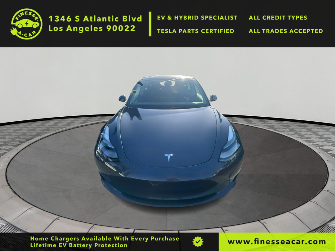 2023 Tesla Model 3 photo 3