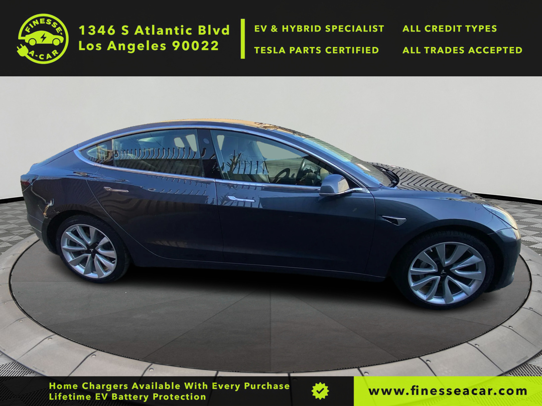 2018 Tesla Model 3 Long Range Mid Range photo 4