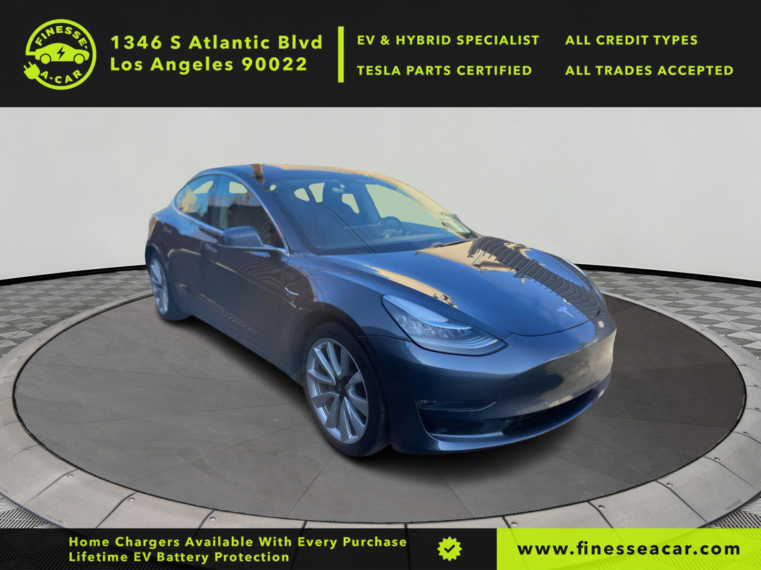 2018 Tesla Model 3 Long Range Mid Range photo 3