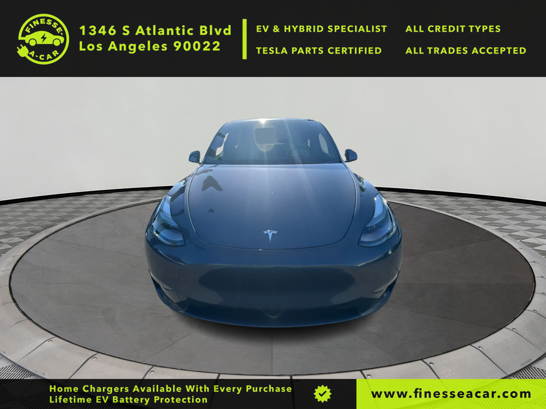 2023 Tesla Model Y Long Range photo 3