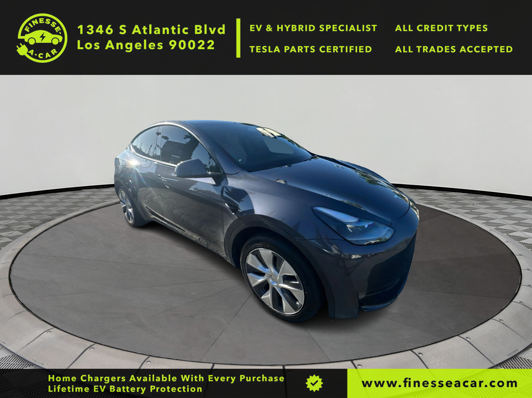 2023 Tesla Model Y Long Range photo 4