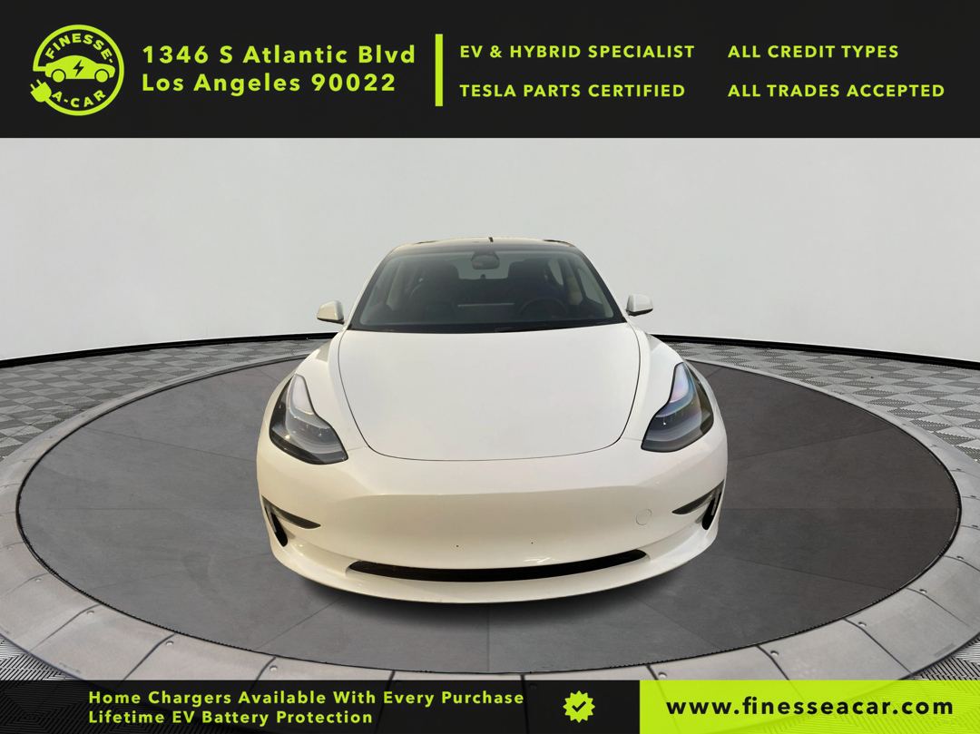 2023 Tesla Model 3 photo 3