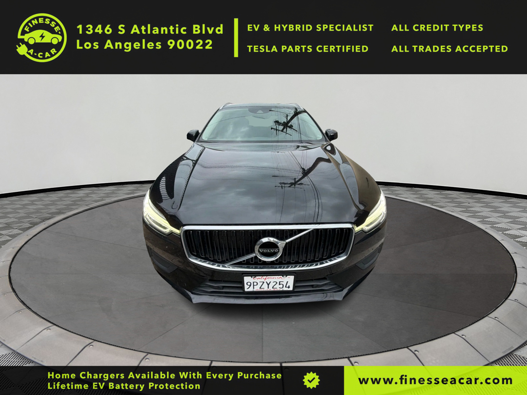 2020 Volvo XC60 T5 Momentum photo 3