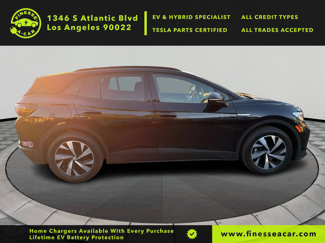 2023 Volkswagen ID.4 Pro photo 4