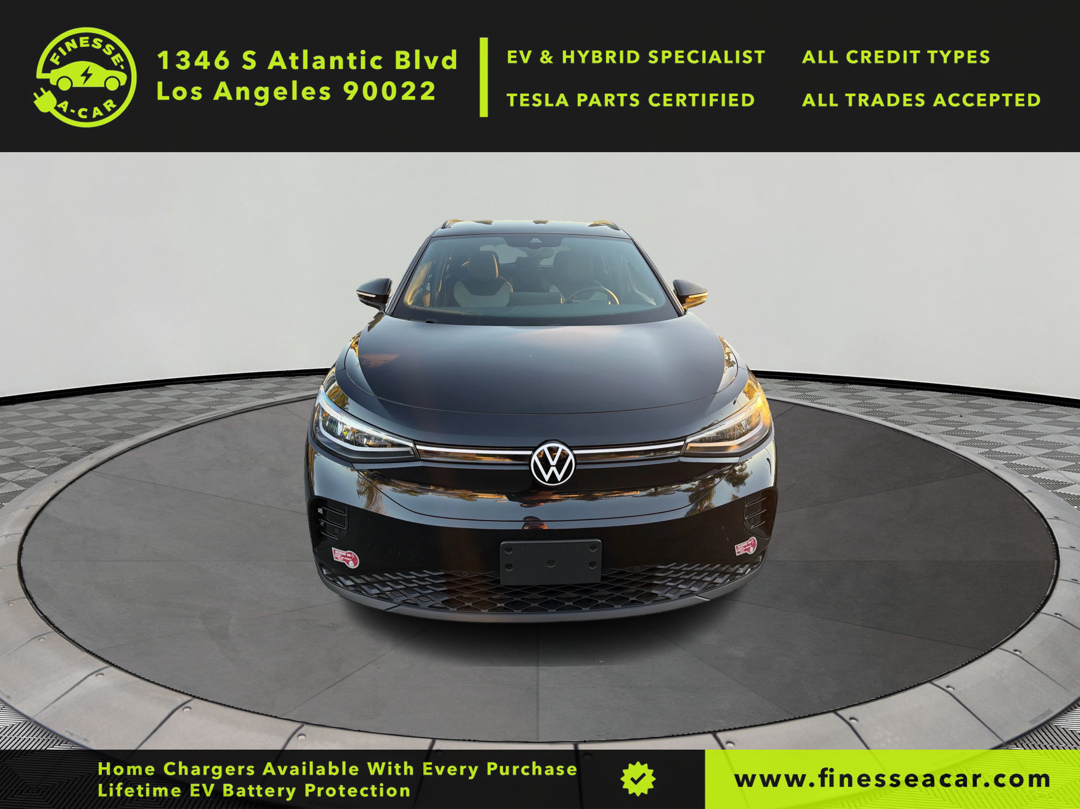 2023 Volkswagen ID.4 Pro photo 2